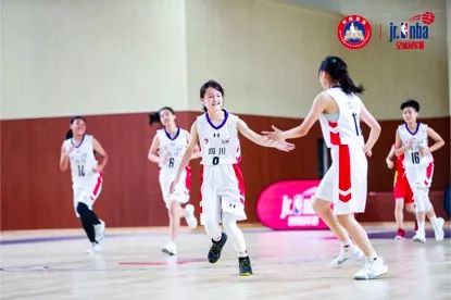 成都市篮球_成都西区篮球赛冠军是谁_成都篮球队