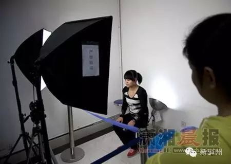 有人送举重冠军房子吗_送举重房子冠军人有奖励吗_举重冠军卖奖牌