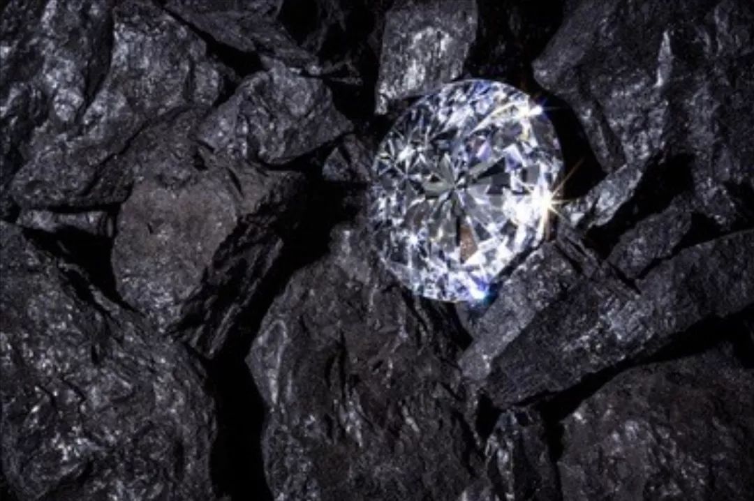 足球游戏游戏规则_关于足球的团建游戏_团建足球的游戏规则
